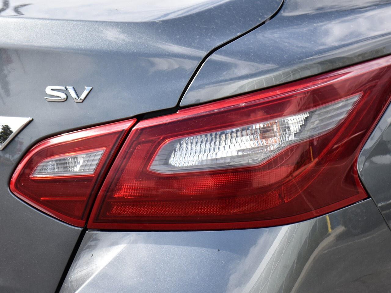 2018 Nissan Altima SV, HEATED SEATS, REMOTE START, GREAT ON FUEL Photo