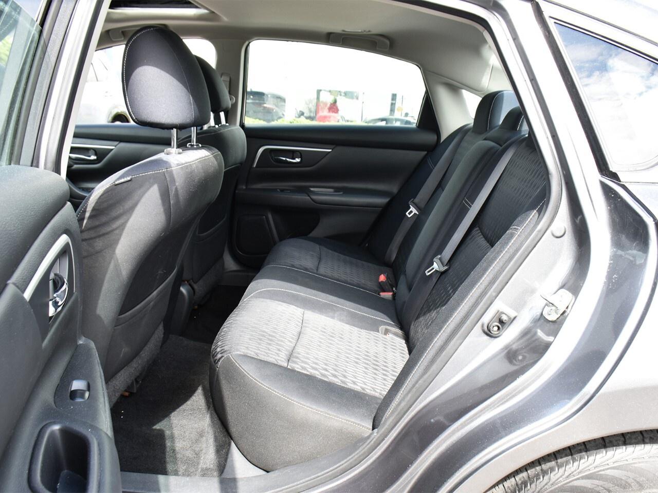 2018 Nissan Altima SV, HEATED SEATS, REMOTE START, GREAT ON FUEL Photo