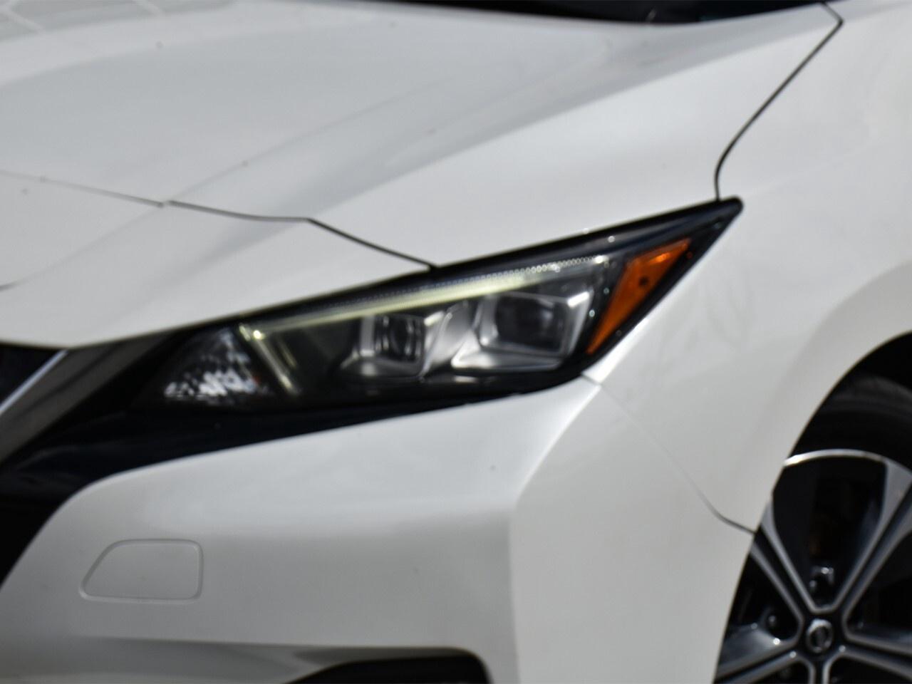 2020 Nissan Leaf SV PLUS, FUEL SAVER, APPLE CARPLAY, WINTERS INCL Photo
