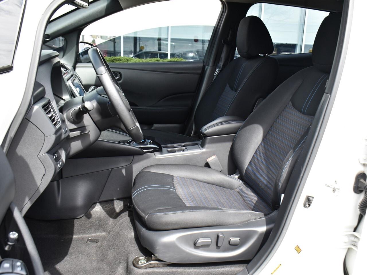 2020 Nissan Leaf SV PLUS, FUEL SAVER, APPLE CARPLAY, WINTERS INCL Photo