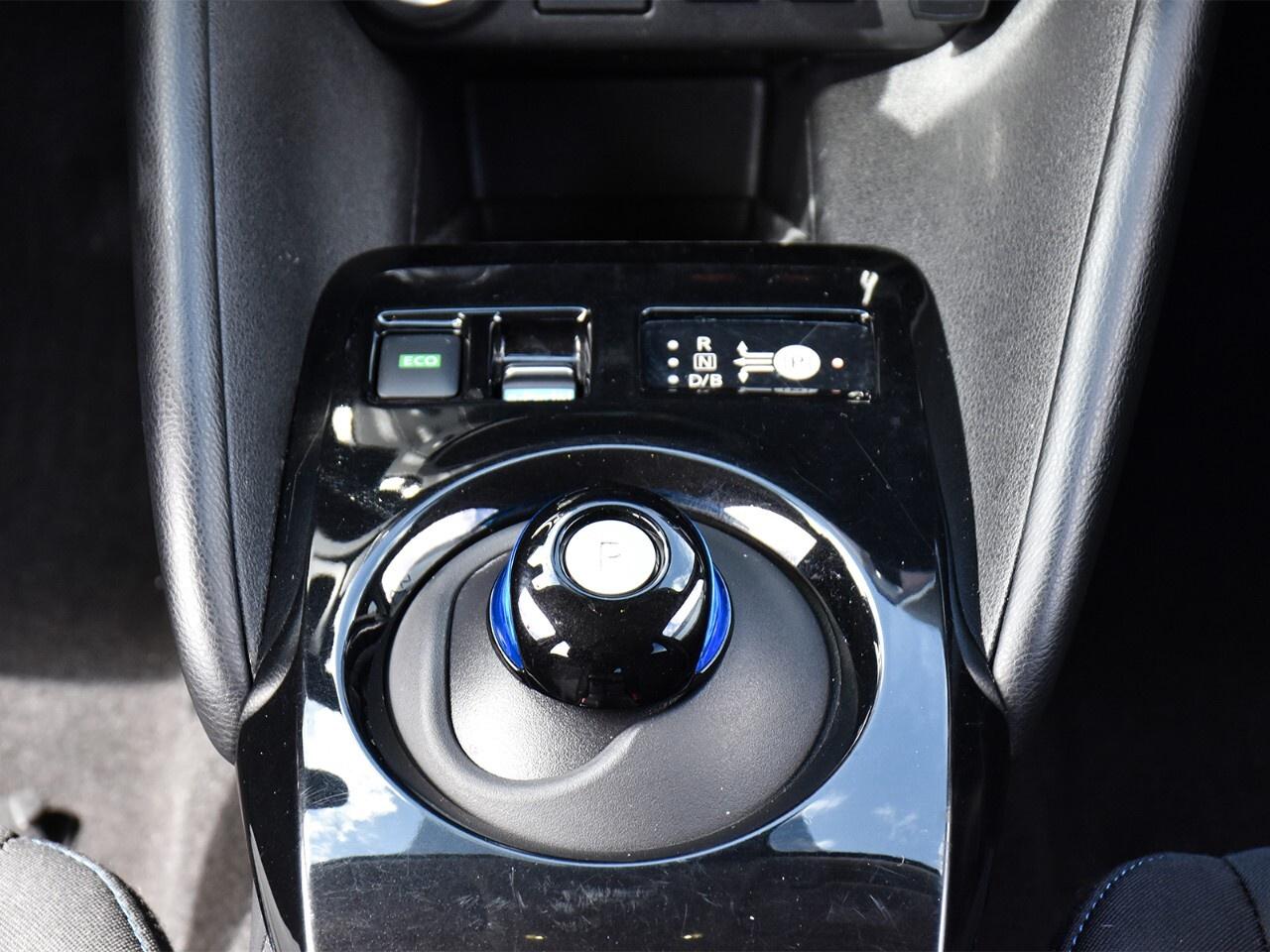 2020 Nissan Leaf SV PLUS, FUEL SAVER, APPLE CARPLAY, WINTERS INCL Photo