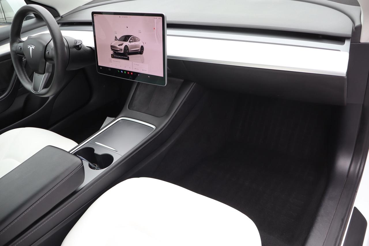 2022 Tesla Model 3 Standard Range Plus   No Accident   White Interior Photo