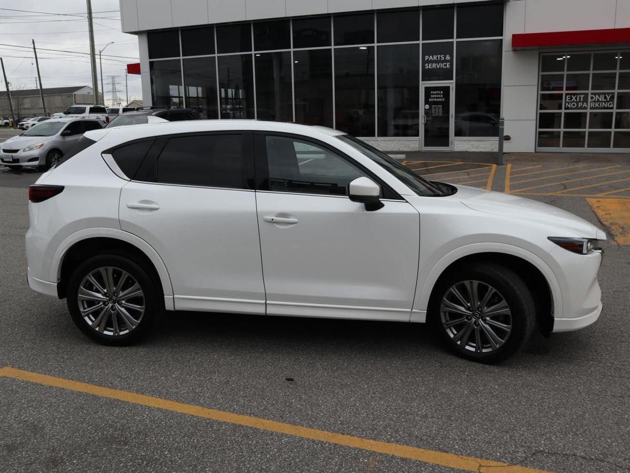 2022 Mazda CX-5 SIGNATURE/ EXTENDED WARRANTY/ 3.95% RATE/ CPO Photo