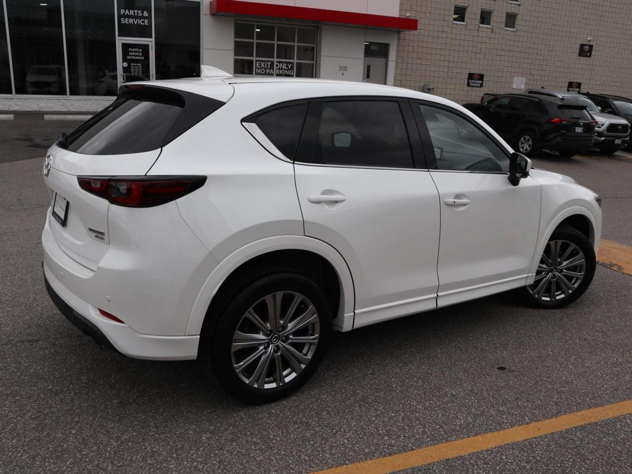 2022 Mazda CX-5 SIGNATURE/ EXTENDED WARRANTY/ 3.95% RATE/ CPO Photo