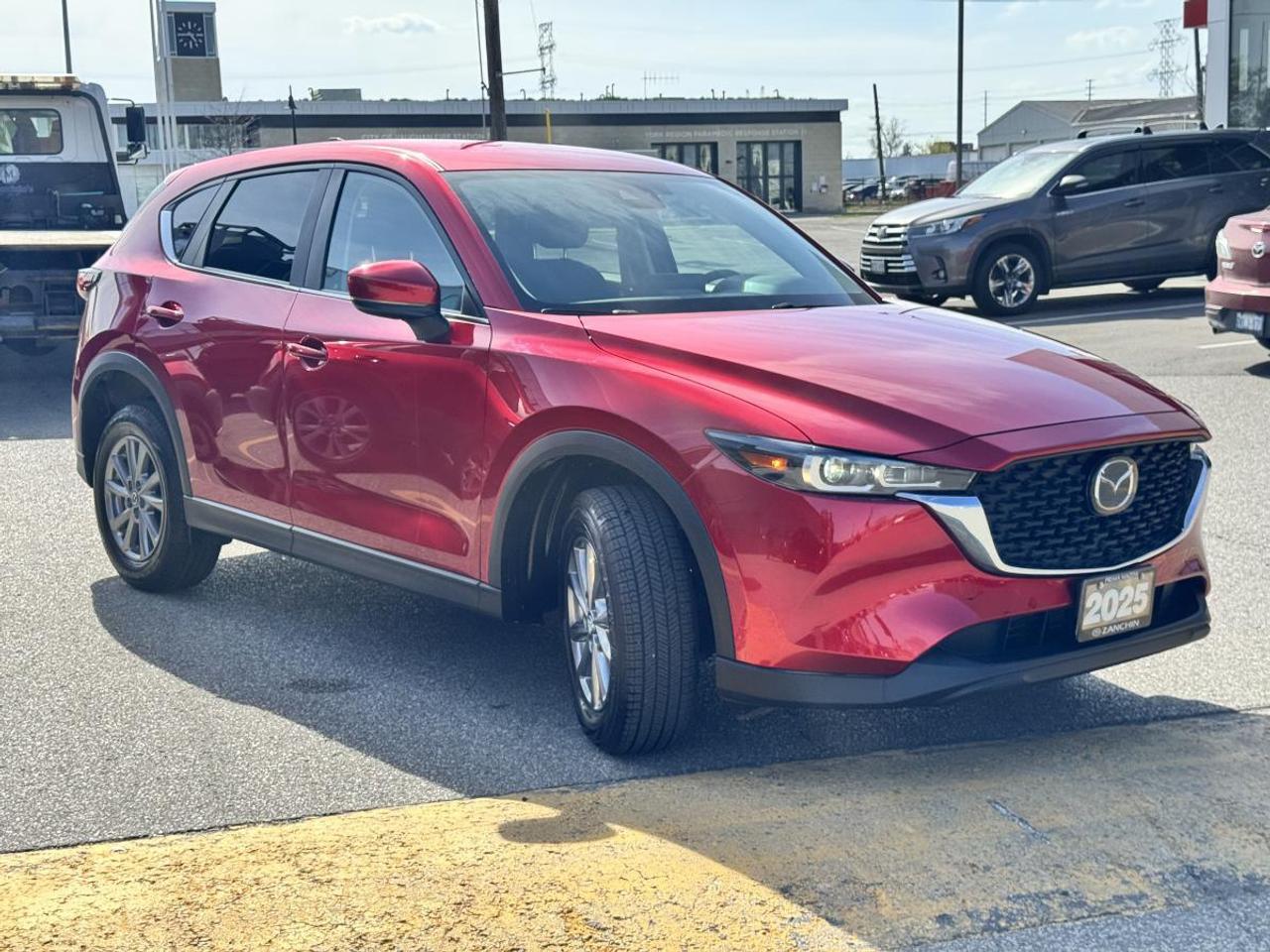2025 Mazda CX-5 GX AWD/ ONLY 6000 KMS/ EXTENDED WARRANTY/ MUST SEE Photo