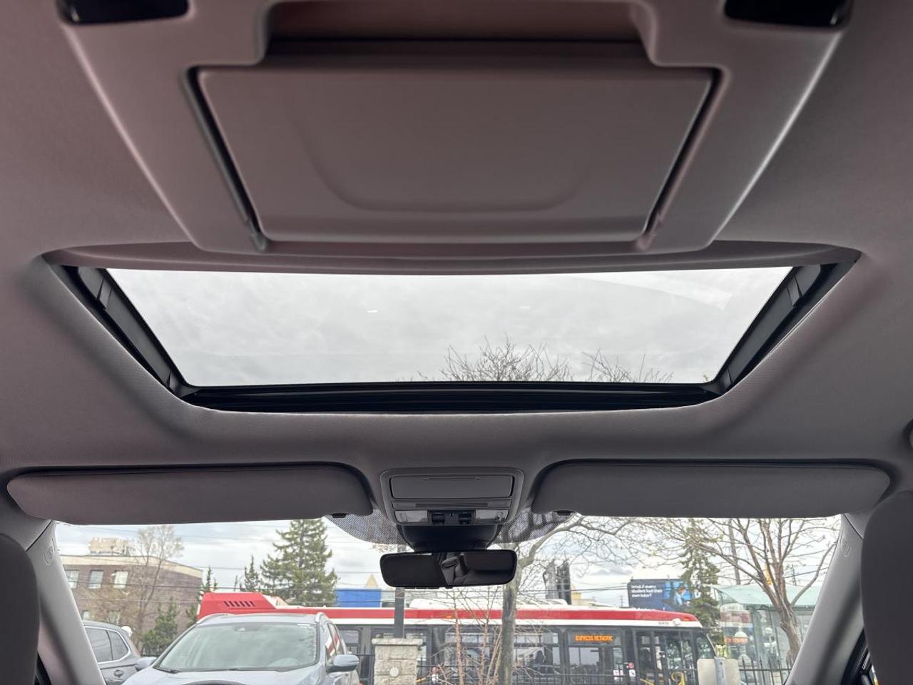 2022 Honda Odyssey Ex w/Rear Entertainment PKG Photo