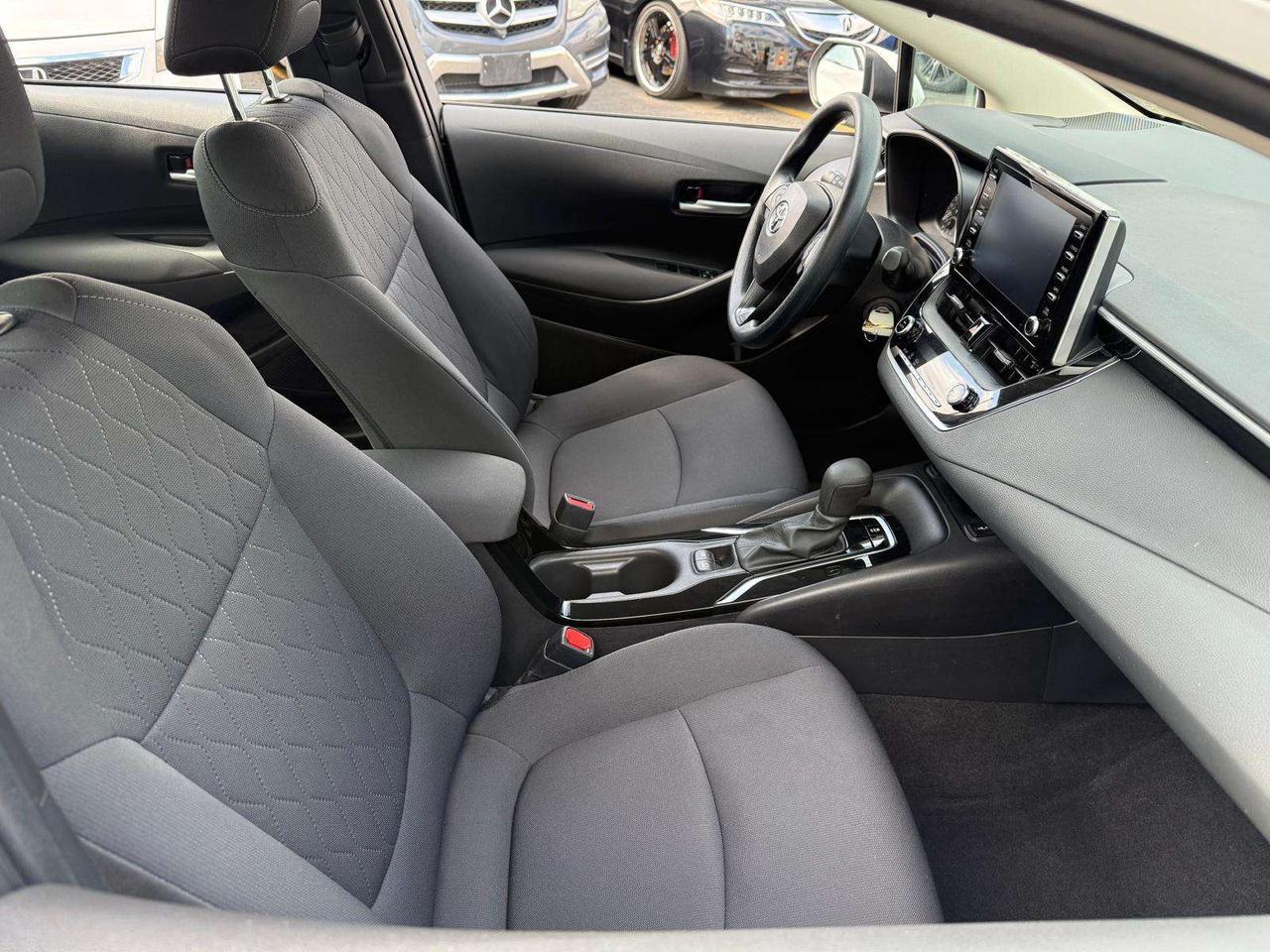 2021 Toyota Corolla LE 1 Owner Certified Photo