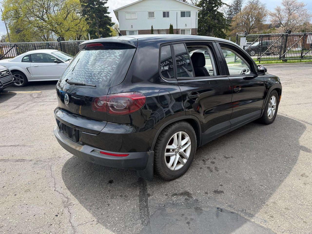 2010 Volkswagen Tiguan Trendline Photo