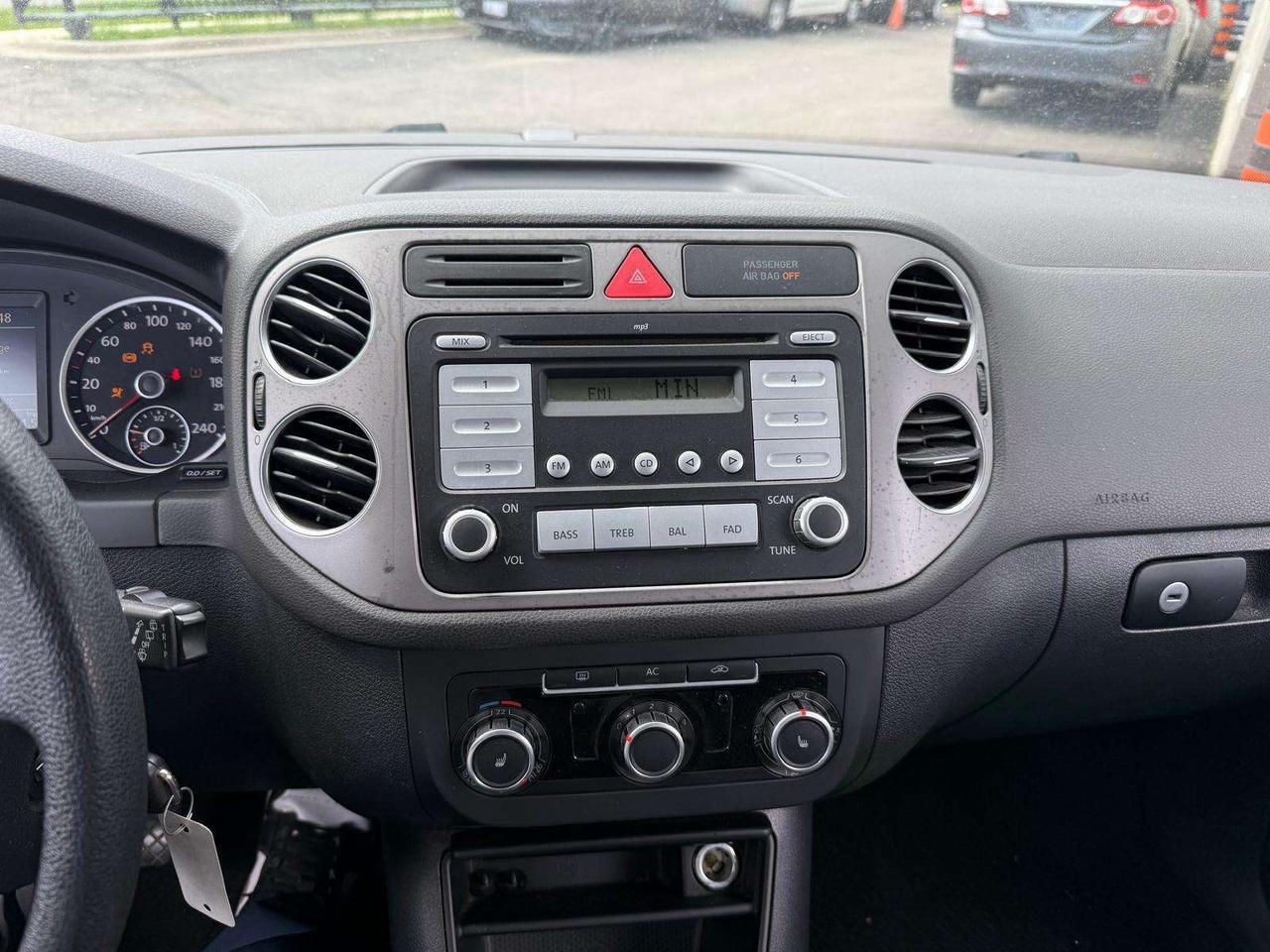 2010 Volkswagen Tiguan Trendline Photo