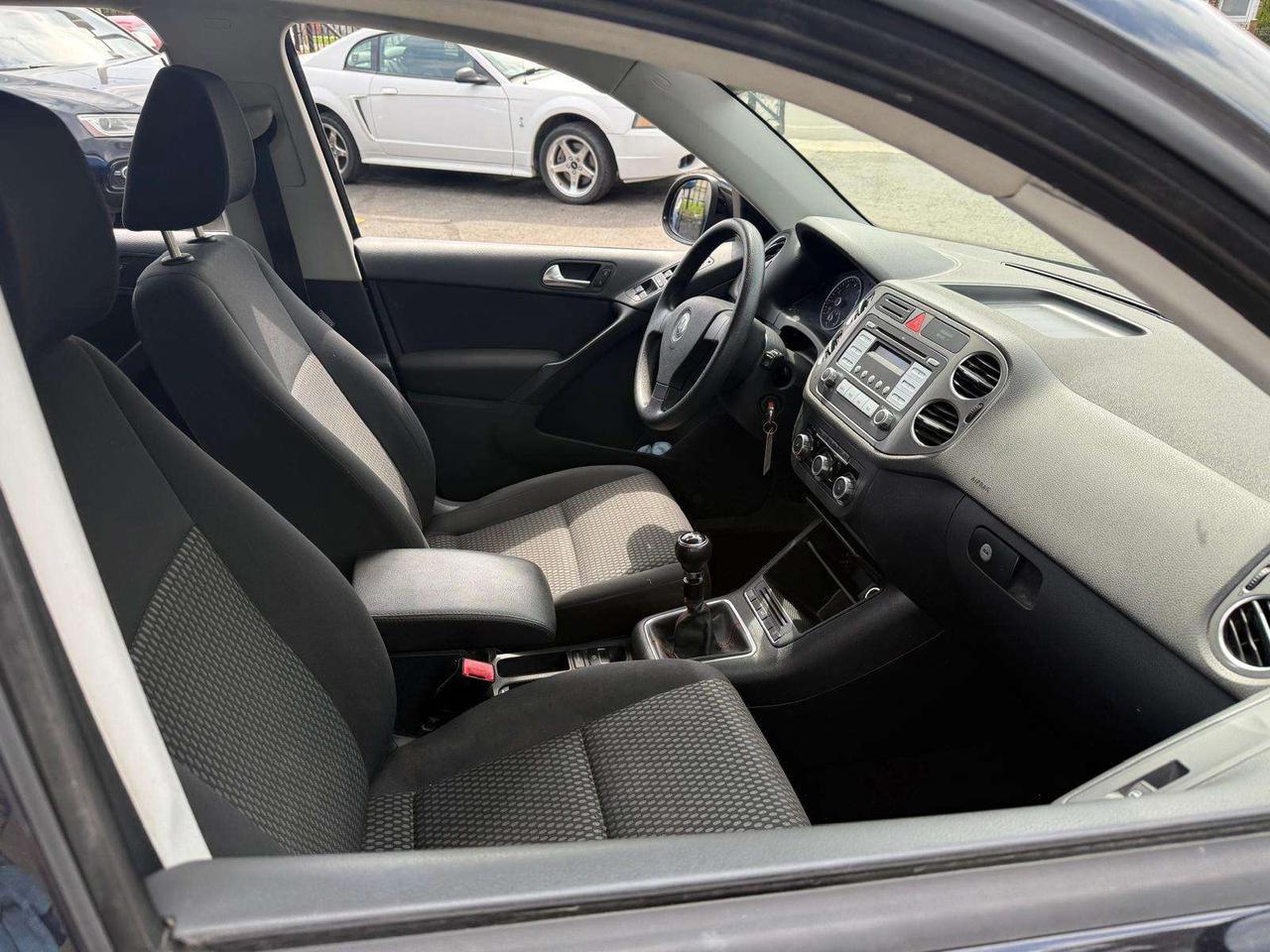 2010 Volkswagen Tiguan Trendline Photo