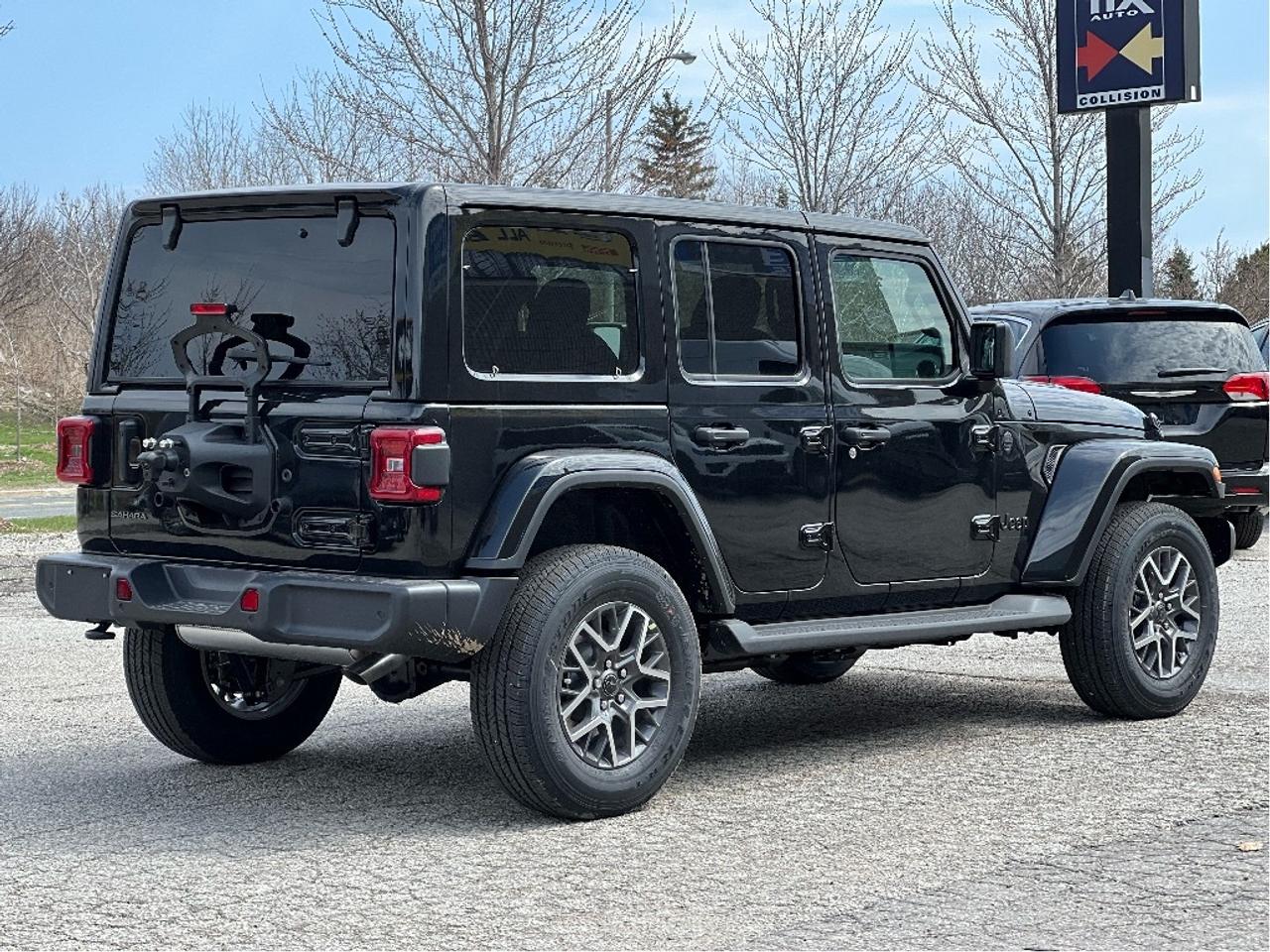 2025 Jeep Wrangler Sahara w/Safety Group, Side Steps, B/C Hardtop Photo