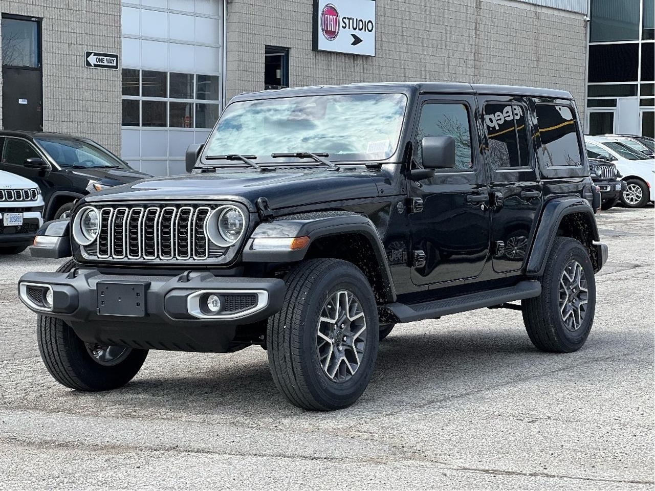 2025 Jeep Wrangler Sahara w/Safety Group, Side Steps, B/C Hardtop Photo