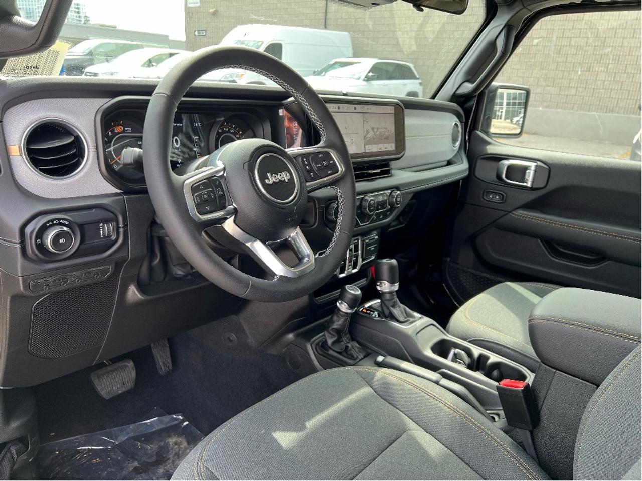 2025 Jeep Wrangler Sahara w/Safety Group, Side Steps, B/C Hardtop Photo