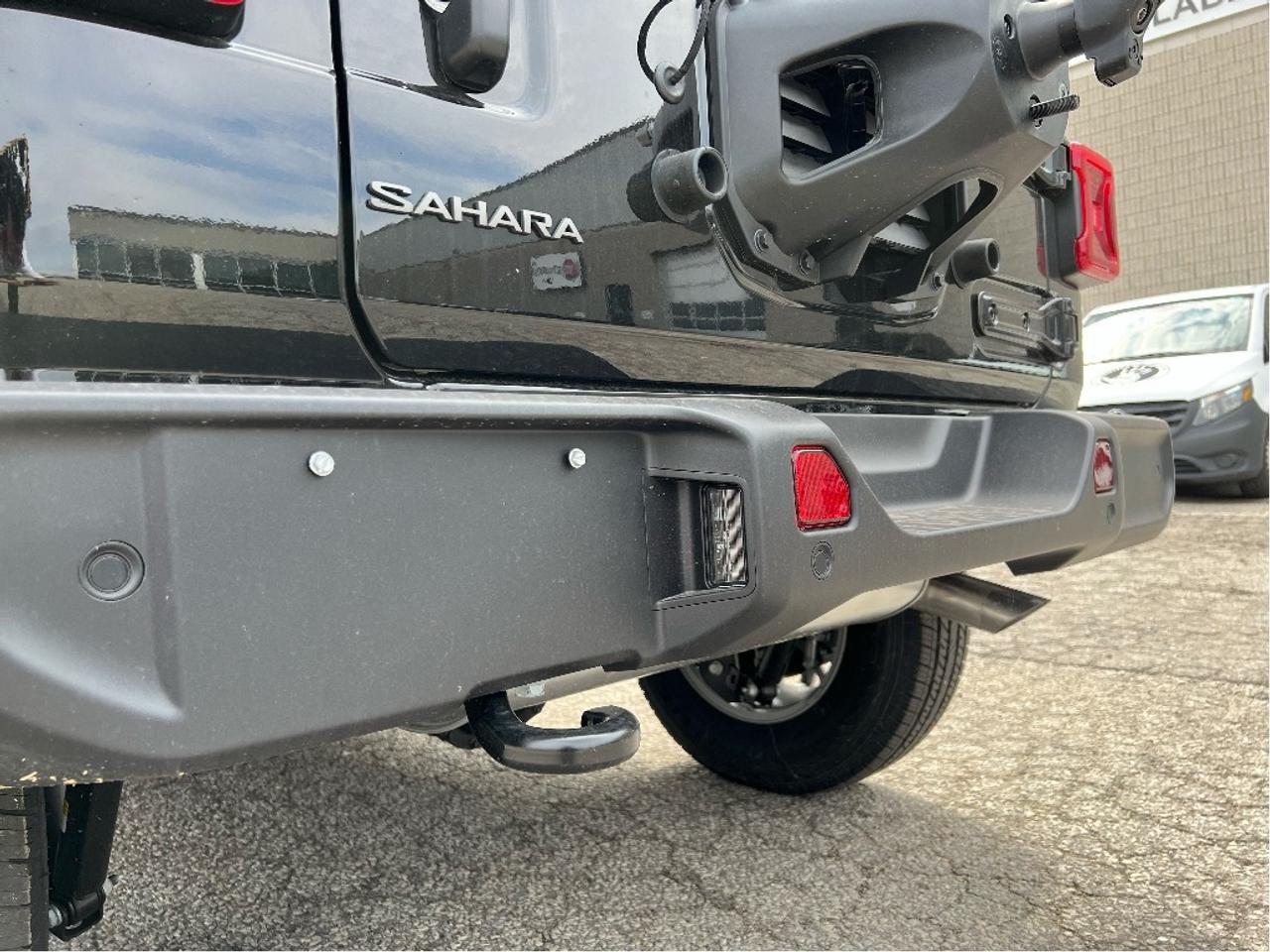 2025 Jeep Wrangler Sahara w/Safety Group, Side Steps, B/C Hardtop Photo