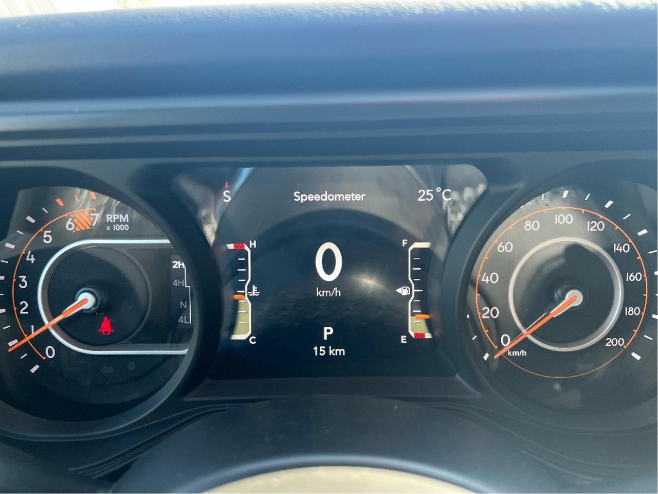2025 Jeep Wrangler Sahara w/Safety, Technology, B/C Top, Side Steps Photo