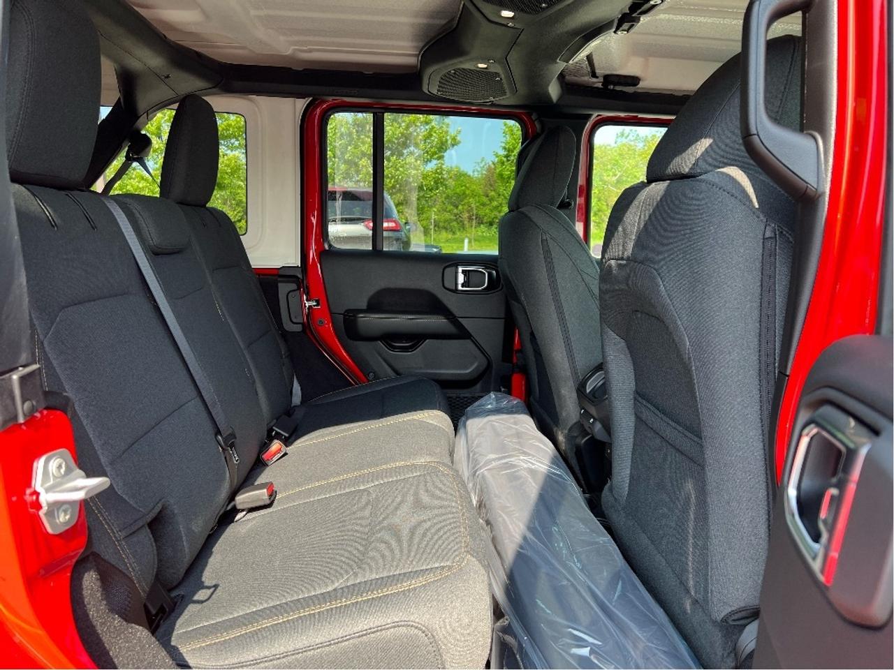 2025 Jeep Wrangler Sahara 4x4 w/Side Steps Photo