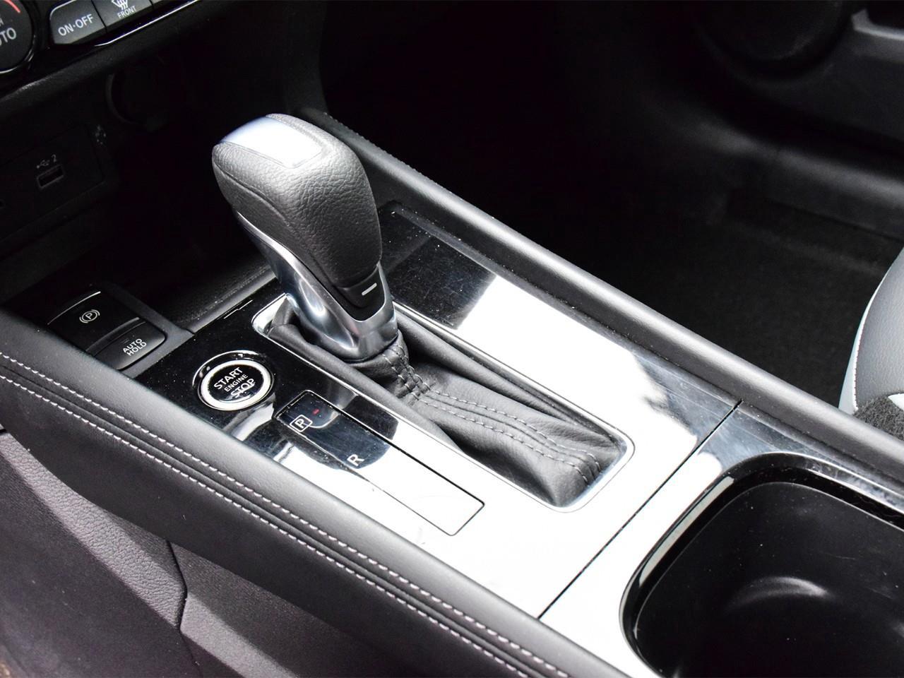 2024 Nissan Kicks SR 4dr Front-Wheel Drive Photo