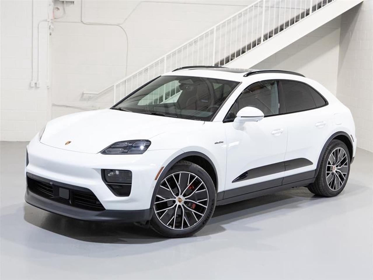 2026 Porsche Macan Electric 4S AWD Photo