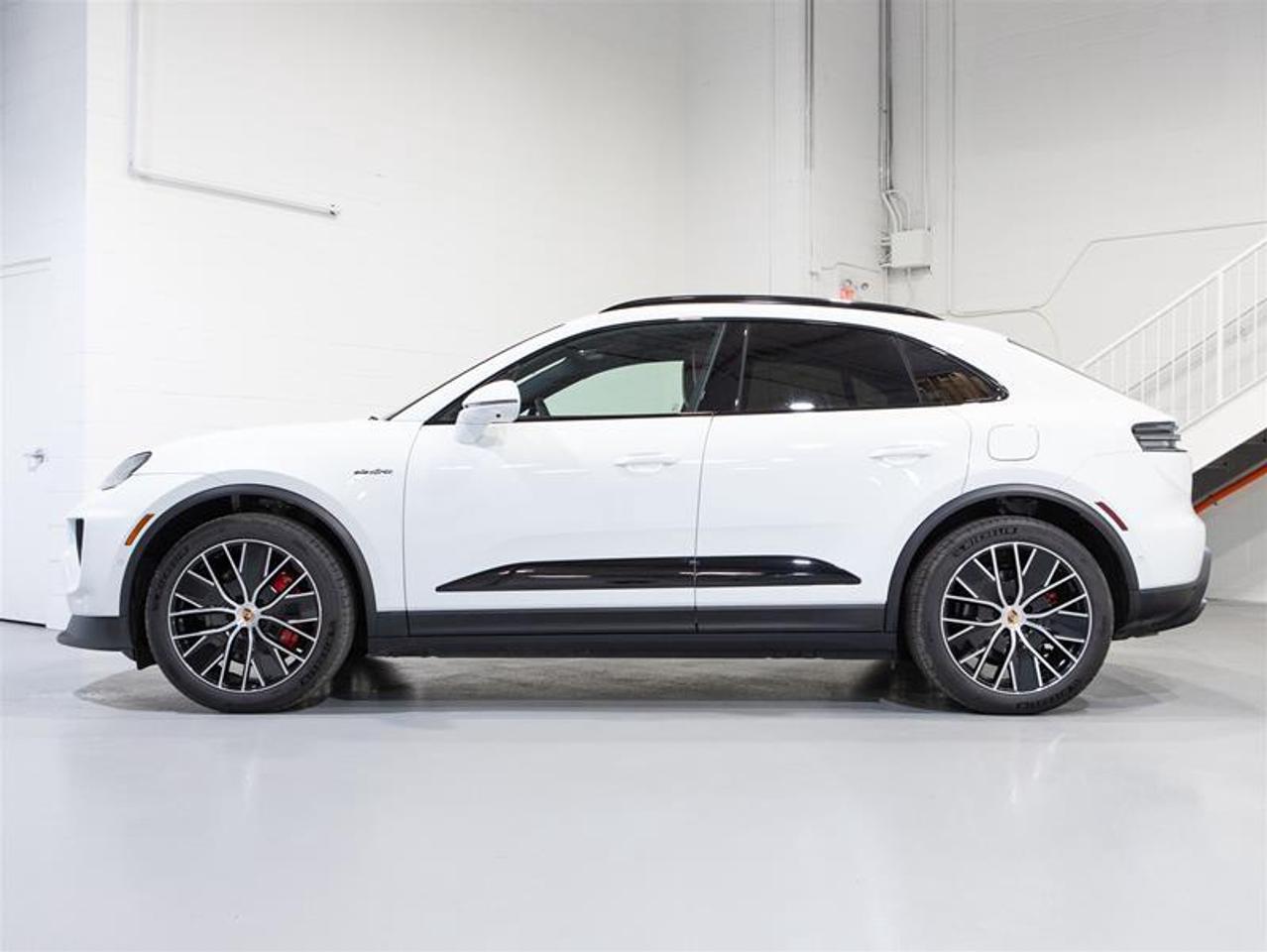 2026 Porsche Macan Electric 4S AWD Photo