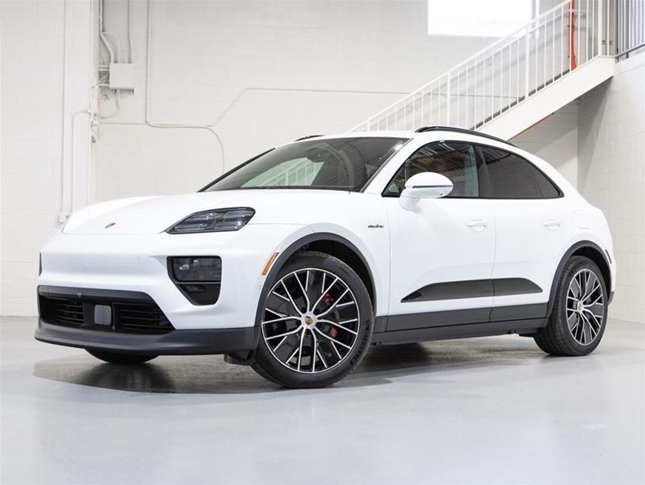 2026 Porsche Macan Electric 4S AWD Photo0