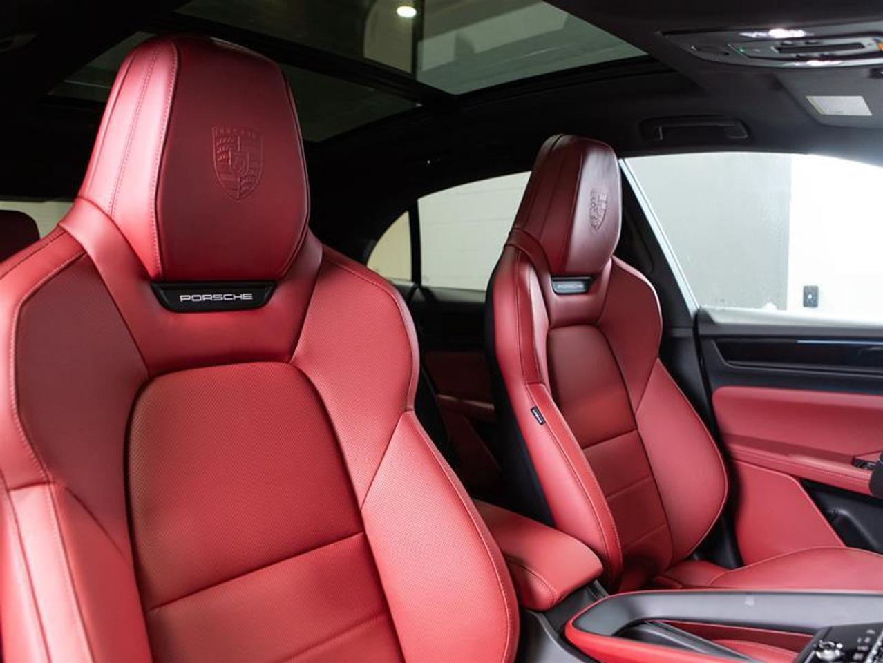 2026 Porsche Macan Electric 4S AWD Photo