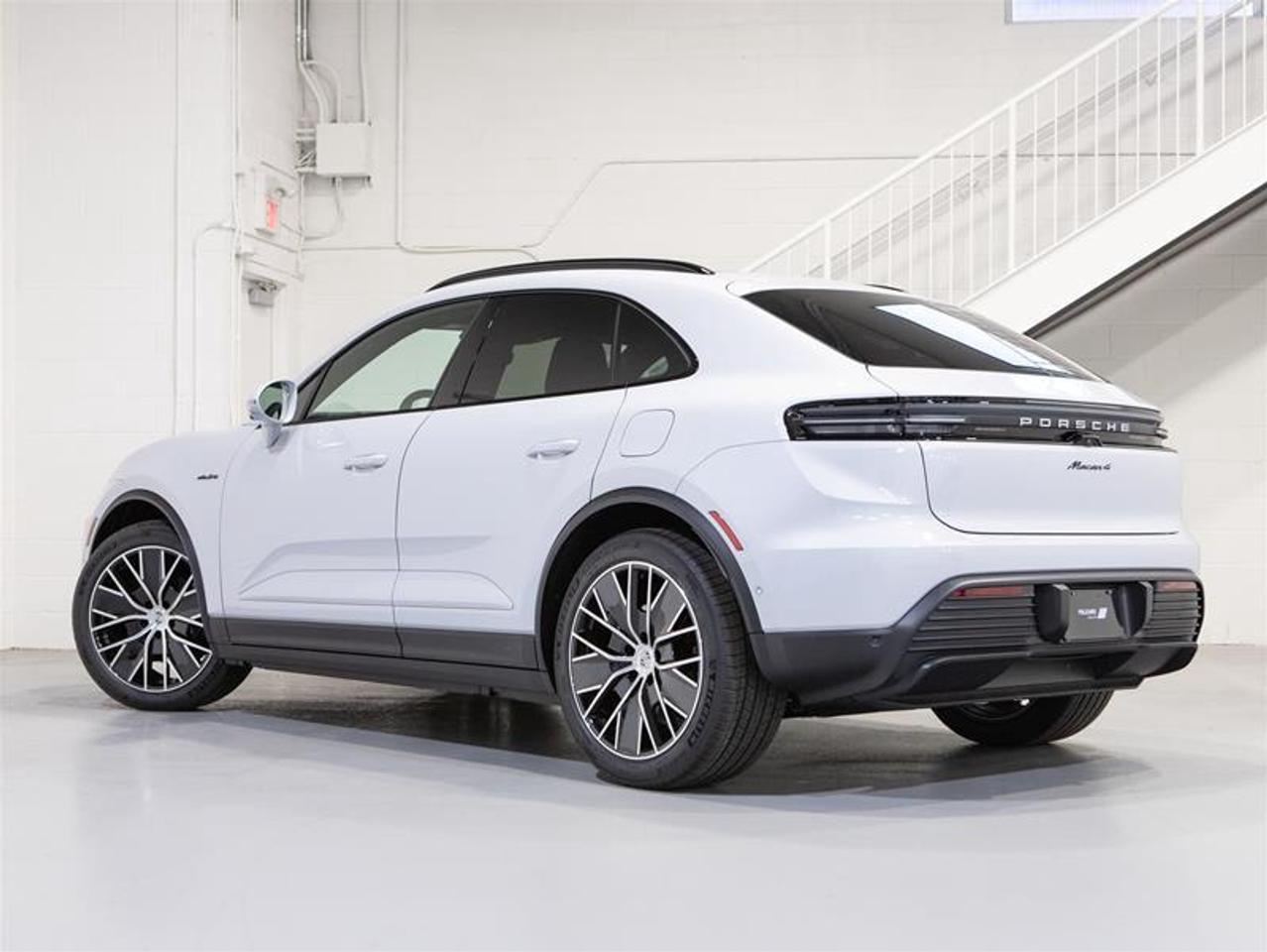 2026 Porsche Macan Electric 4 AWD Photo