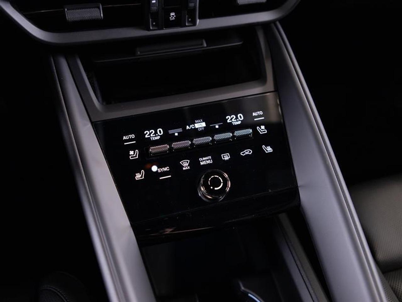 2026 Porsche Macan Electric 4 AWD Photo