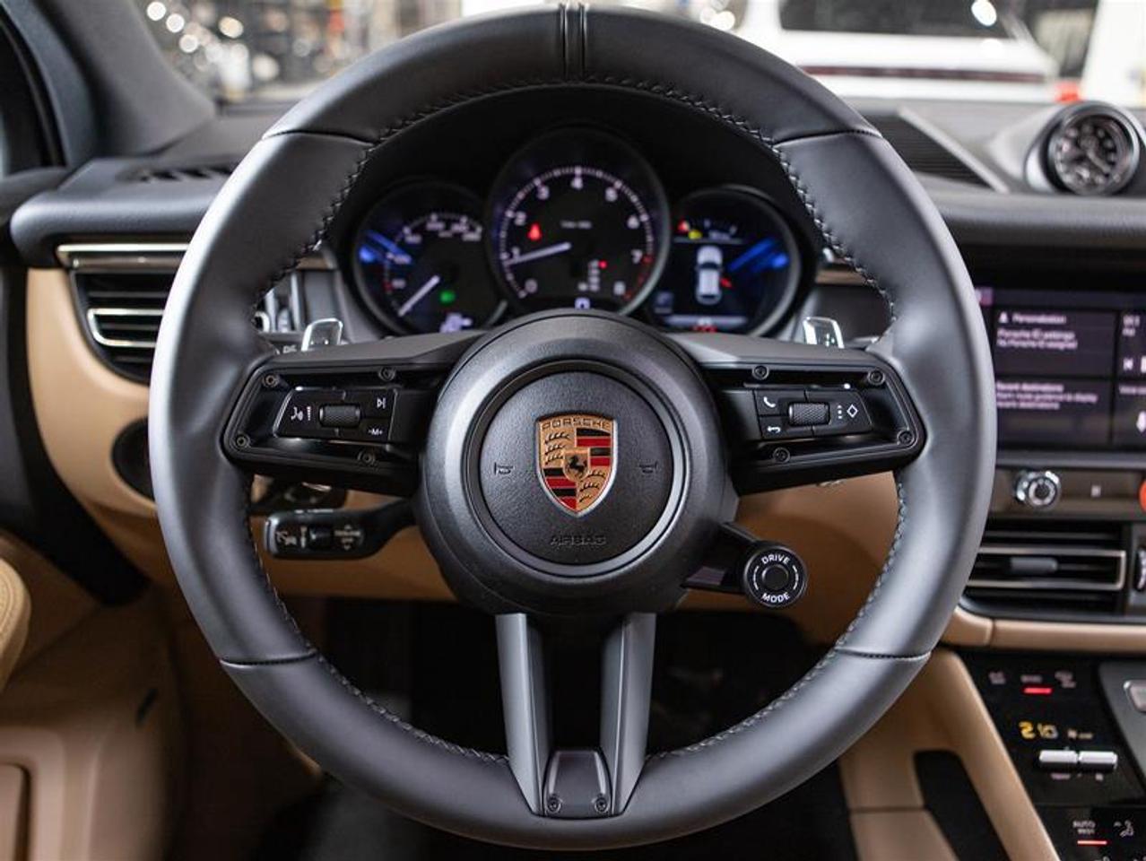 2026 Porsche Macan AWD Photo