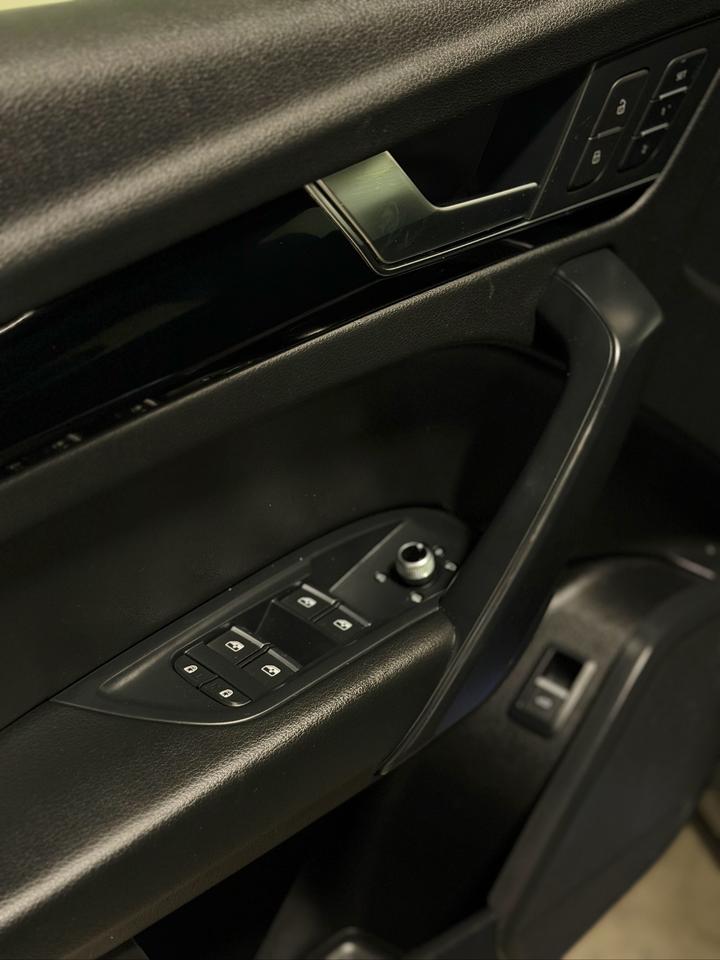 2022 Audi Q5 SPORTBACK | NARDO GREY |BLACK OPTICS|S-LINE Photo