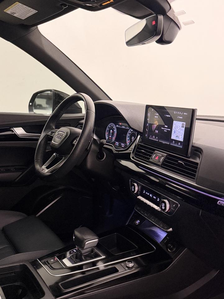2022 Audi Q5 SPORTBACK | NARDO GREY |BLACK OPTICS|S-LINE Photo