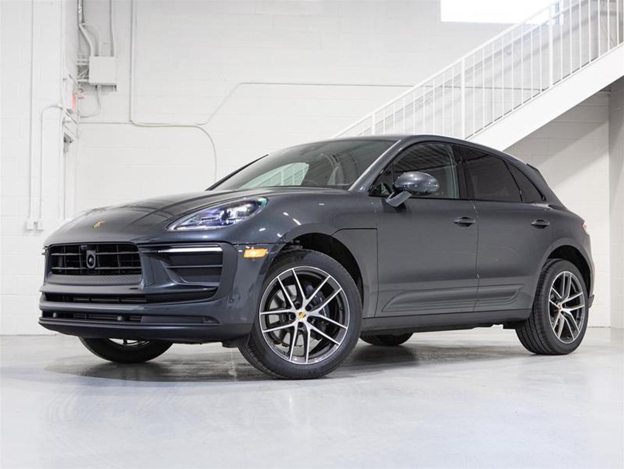 2026 Porsche Macan AWD Photo0