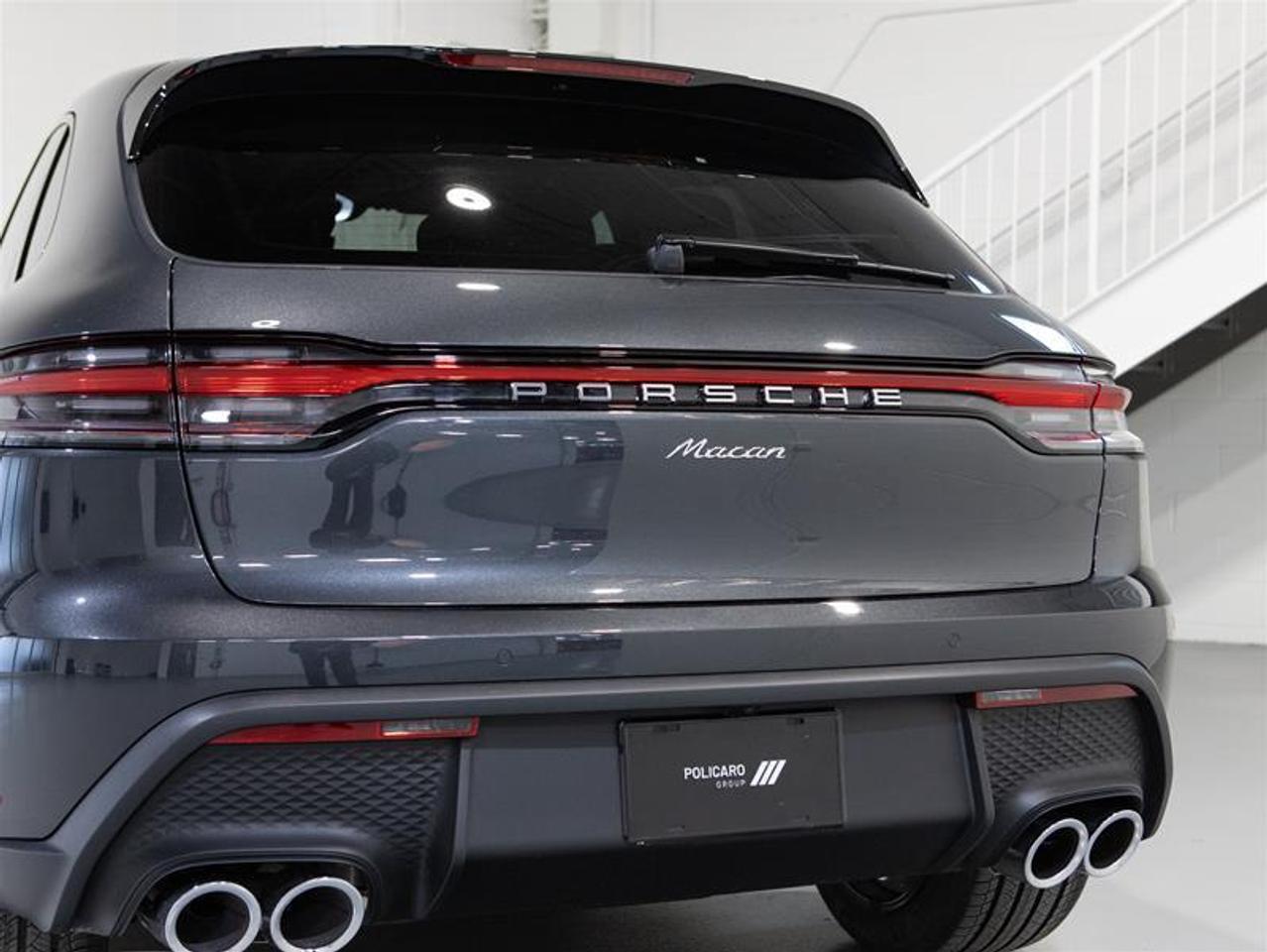 2026 Porsche Macan AWD Photo