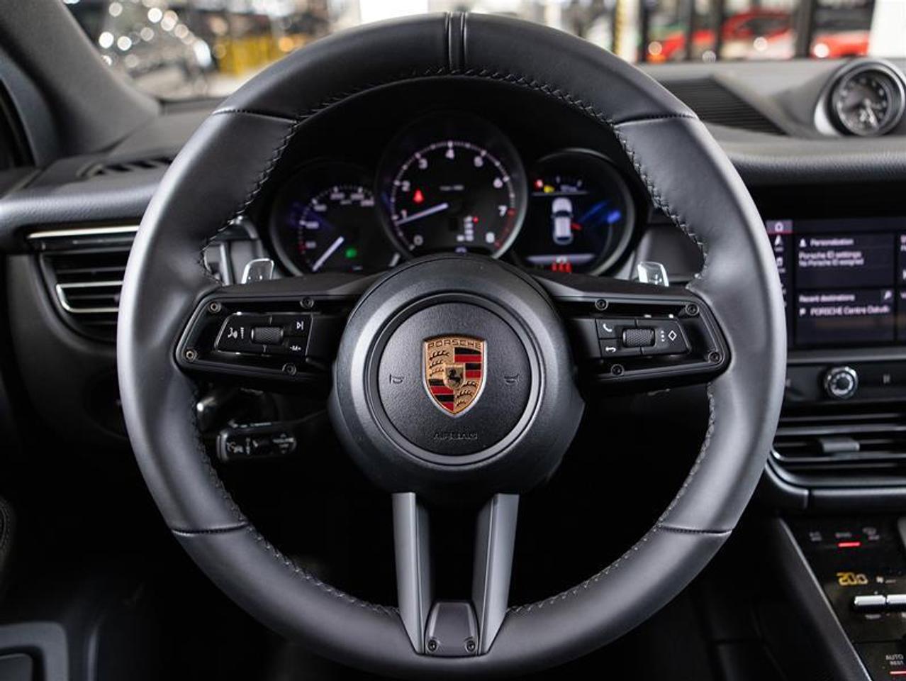 2026 Porsche Macan AWD Photo