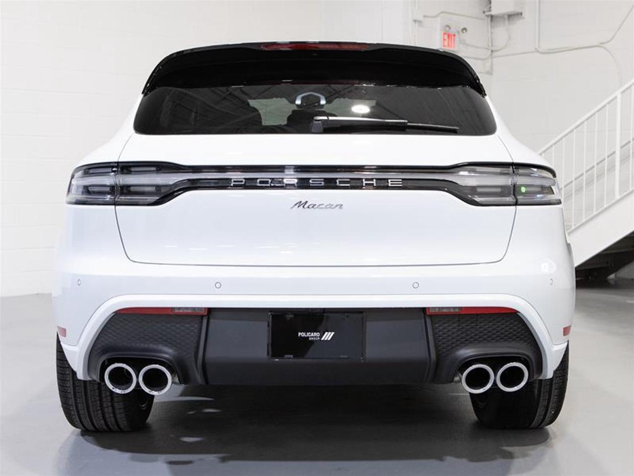 2026 Porsche Macan AWD Photo