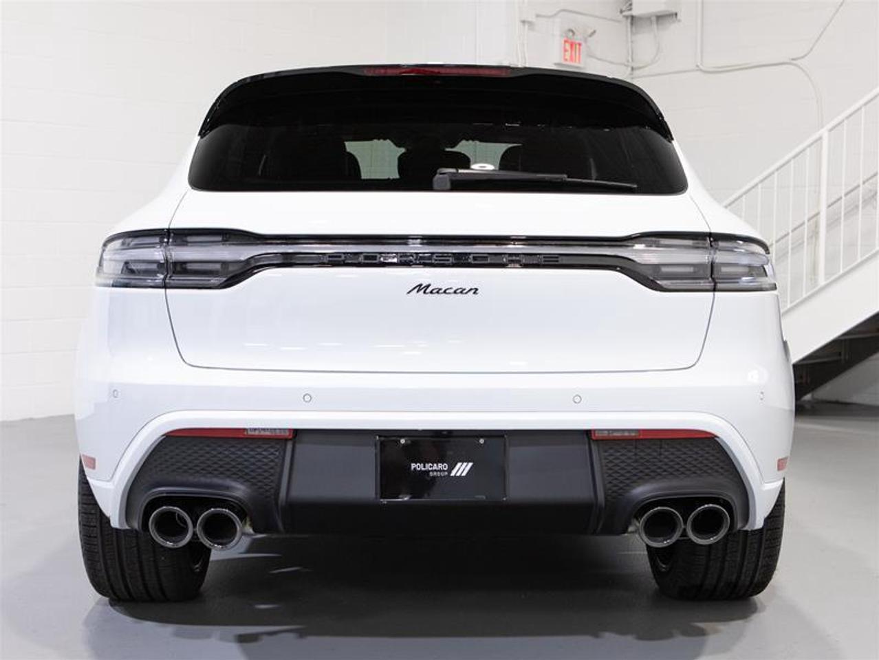 2026 Porsche Macan AWD Photo
