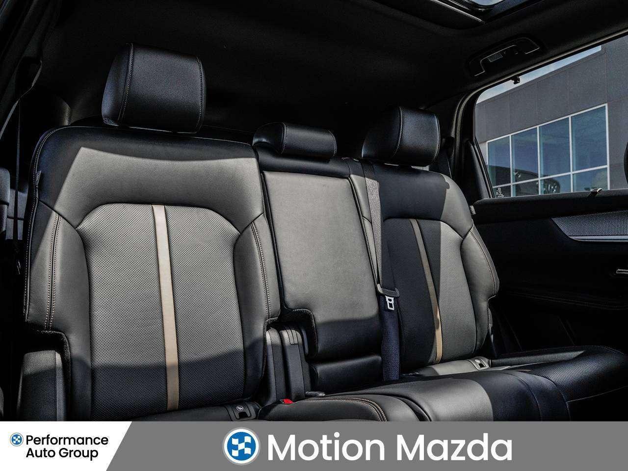 2025 Mazda CX-70 MHEV GT-P   Off Lease   Leather   Bose Photo
