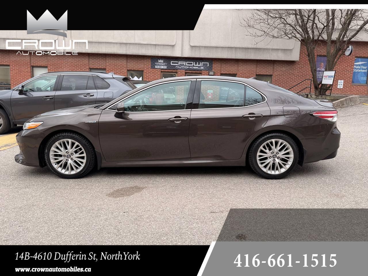2020 Toyota Camry Hybrid XLE Auto, LEATHER, SUNROOF, NAVIGATION Photo
