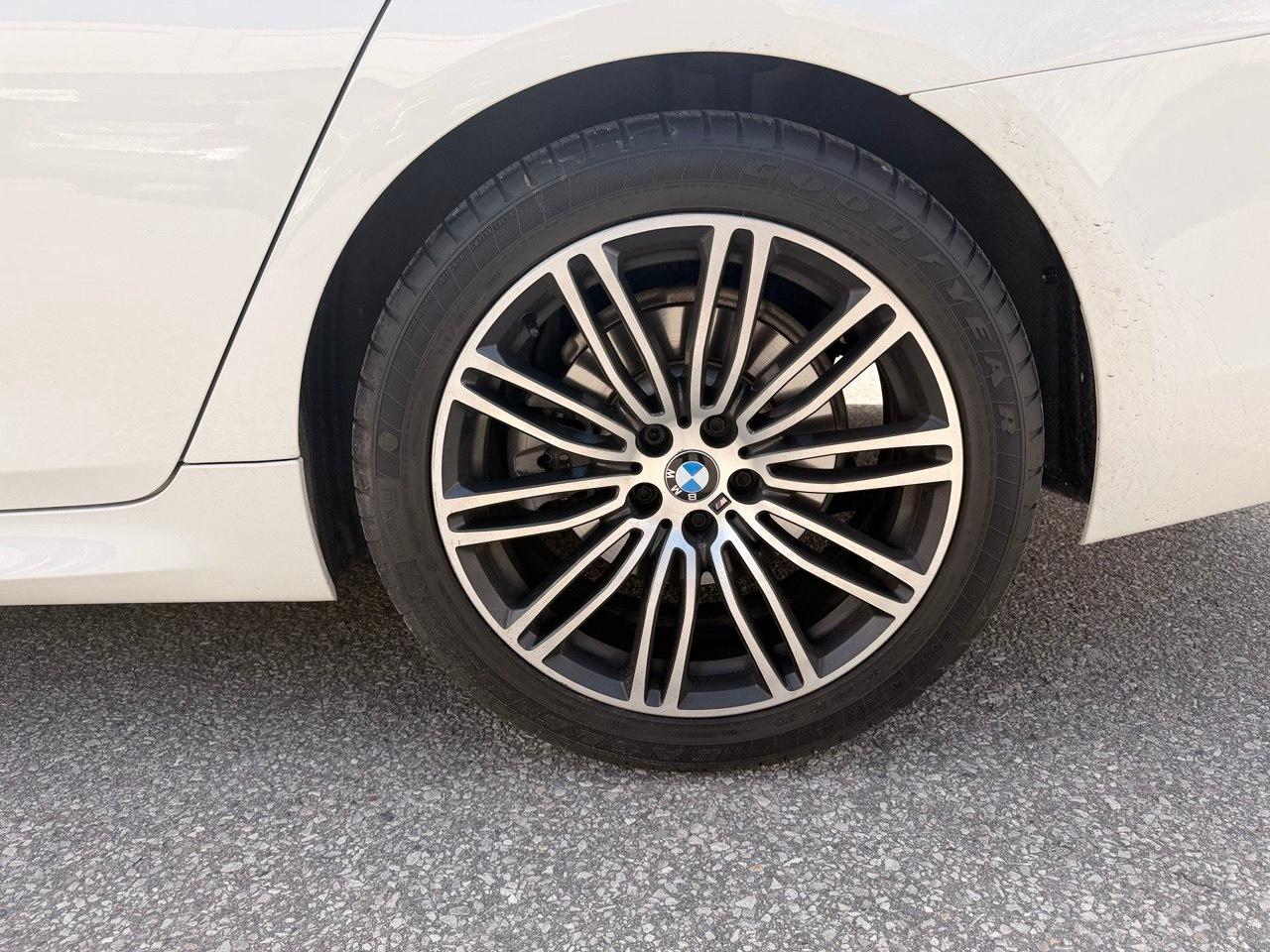 2019 BMW 5 Series 530i xDrive Sedan, M SPORT PACKAGE Photo