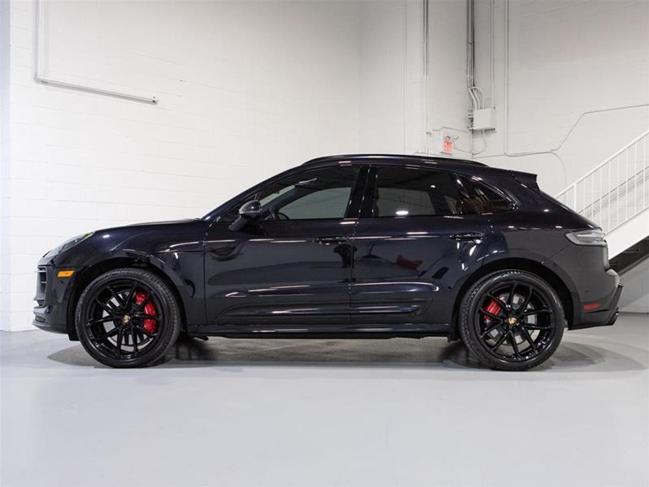 2024 Porsche Macan GTS AWD Photo4