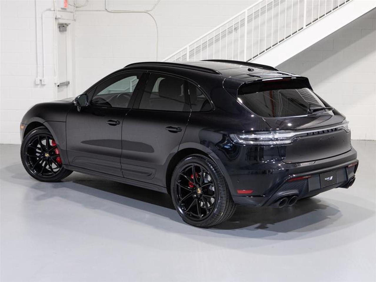 2024 Porsche Macan GTS AWD Photo