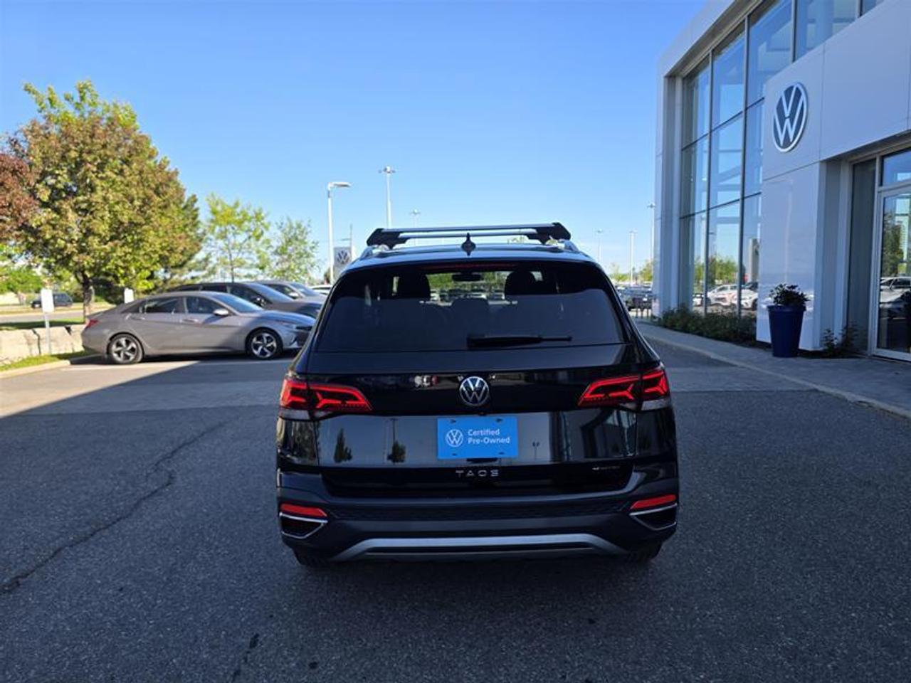 2024 Volkswagen Taos Comfortline 1.5T 7sp at DSG w/ Tip 4M One-owner ve Photo2