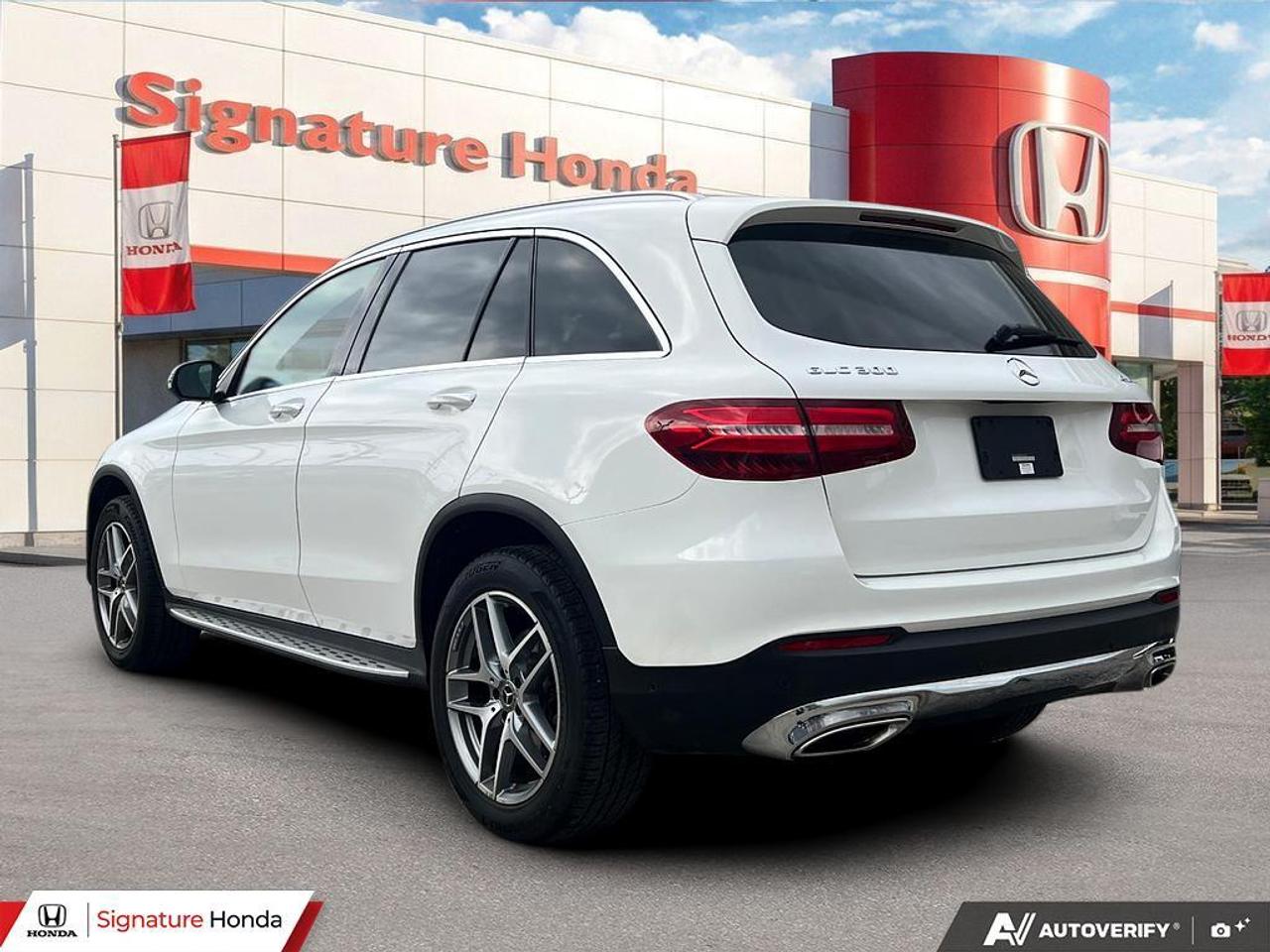2019 Mercedes-Benz GLC GLC 300 Photo3
