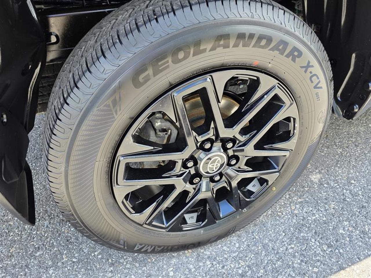 2025 Toyota Tundra CrewMax Limited W/Winter tire pkg Photo
