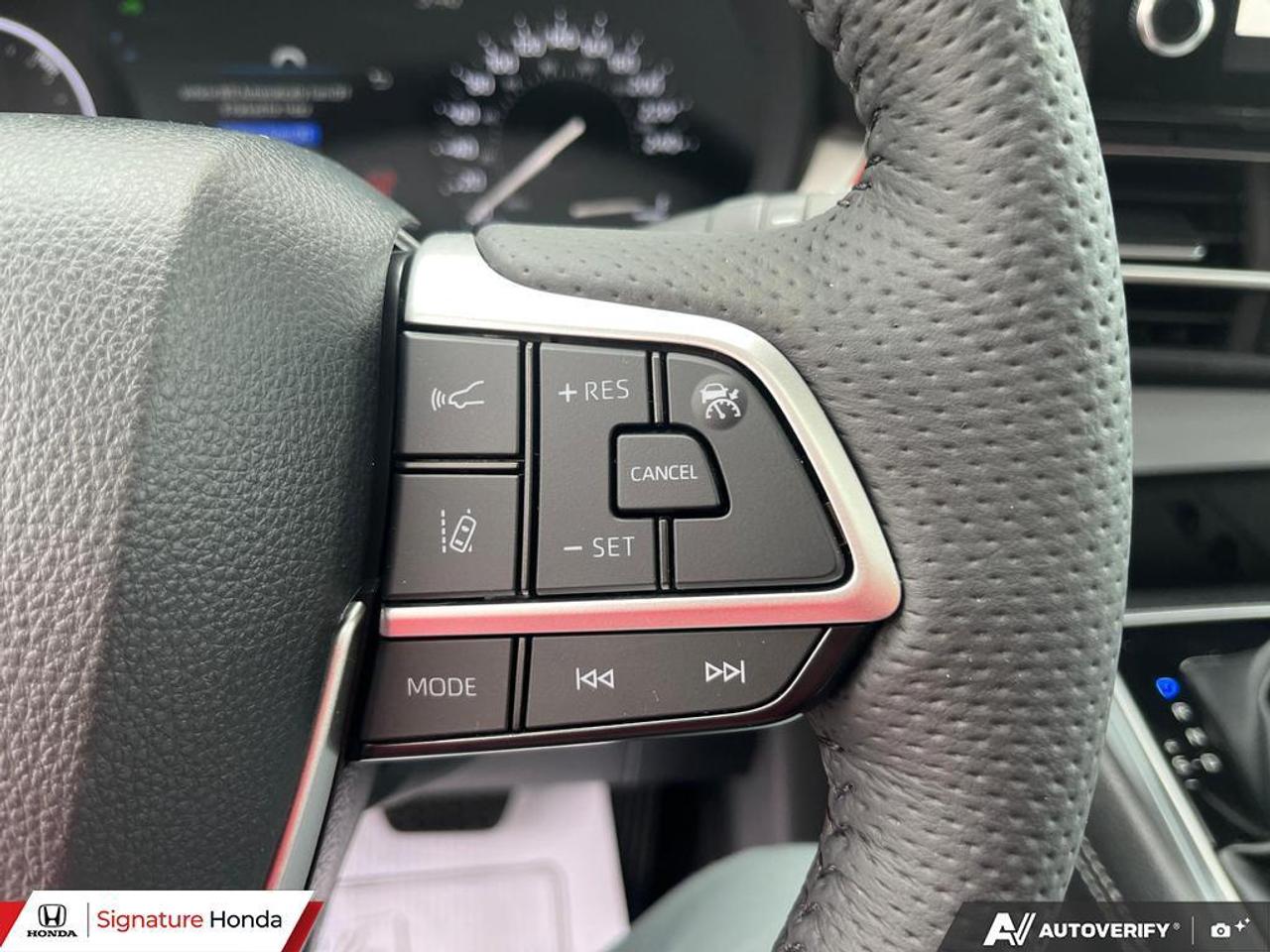 2026 Toyota Sienna XLE Photo