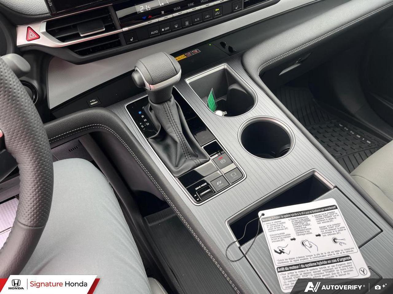 2026 Toyota Sienna XLE Photo