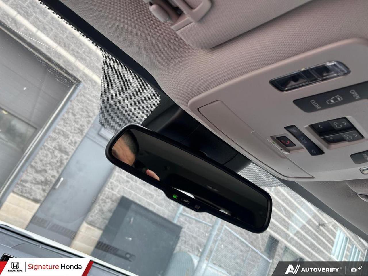 2026 Toyota Sienna XLE Photo