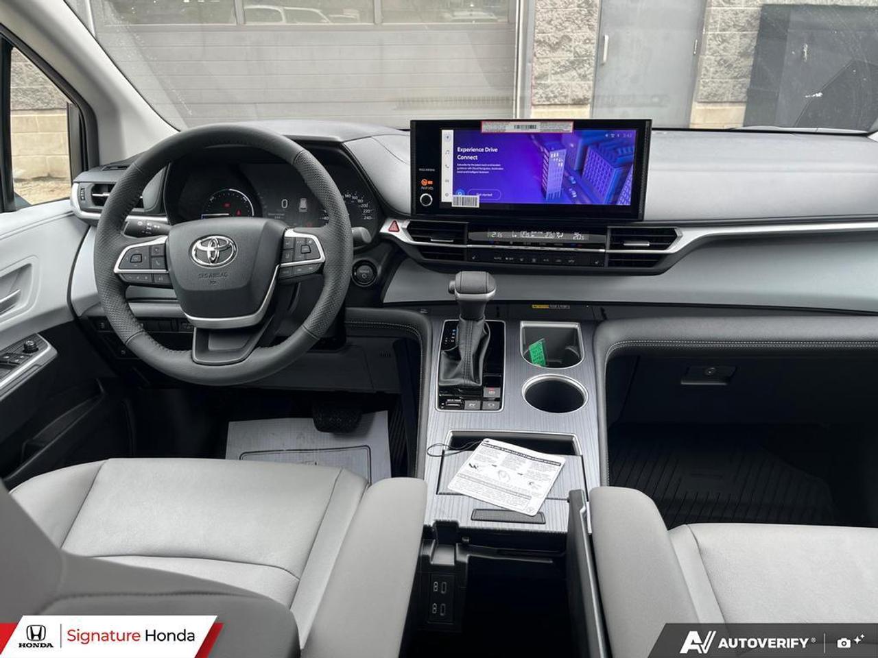 2026 Toyota Sienna XLE Photo