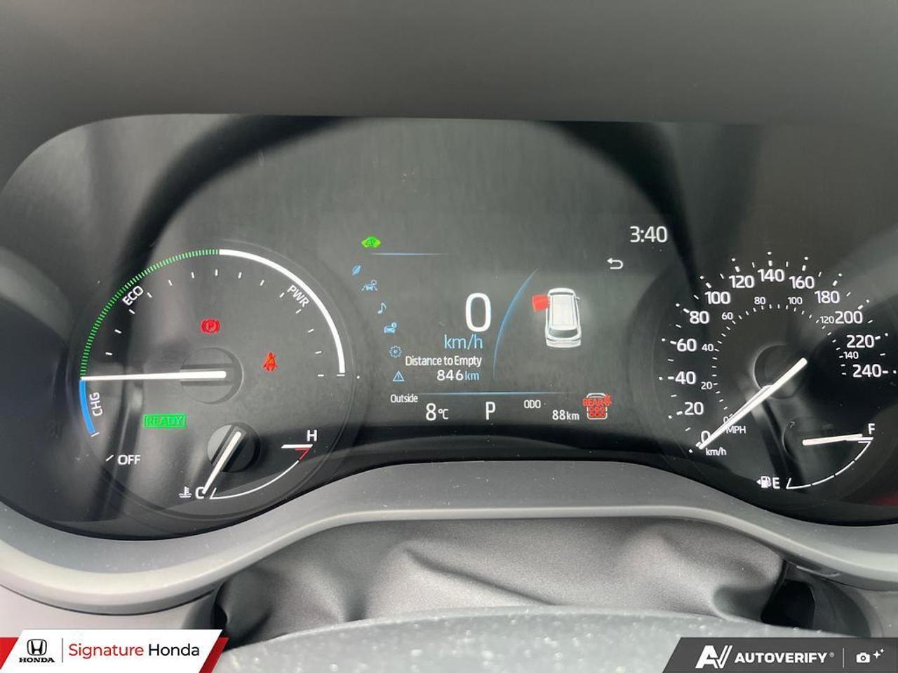 2026 Toyota Sienna XLE Photo