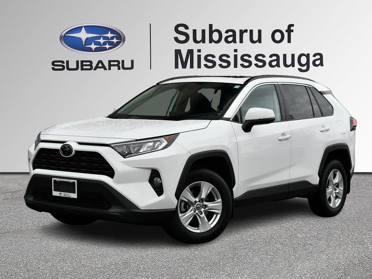 2020 Toyota RAV4 XLE AWD   1OWNER  CERTIFIED  HEATED SEATS  SUNROOF Photo