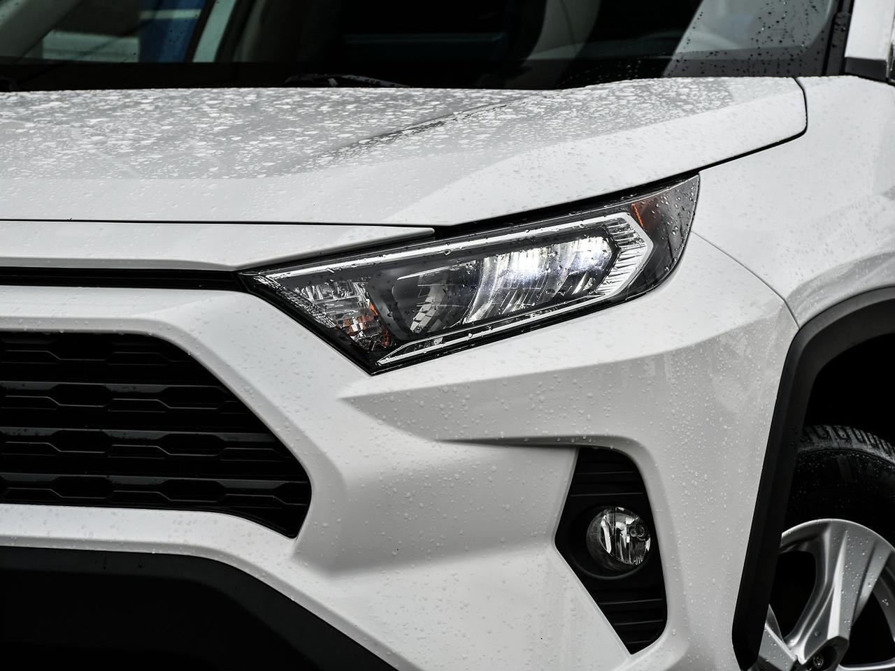 2020 Toyota RAV4 XLE AWD   1OWNER  CERTIFIED  HEATED SEATS  SUNROOF Photo